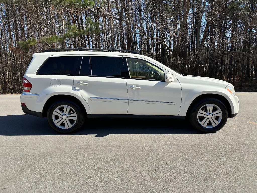 2008 Mercedes-Benz GL-Class GL320 photo